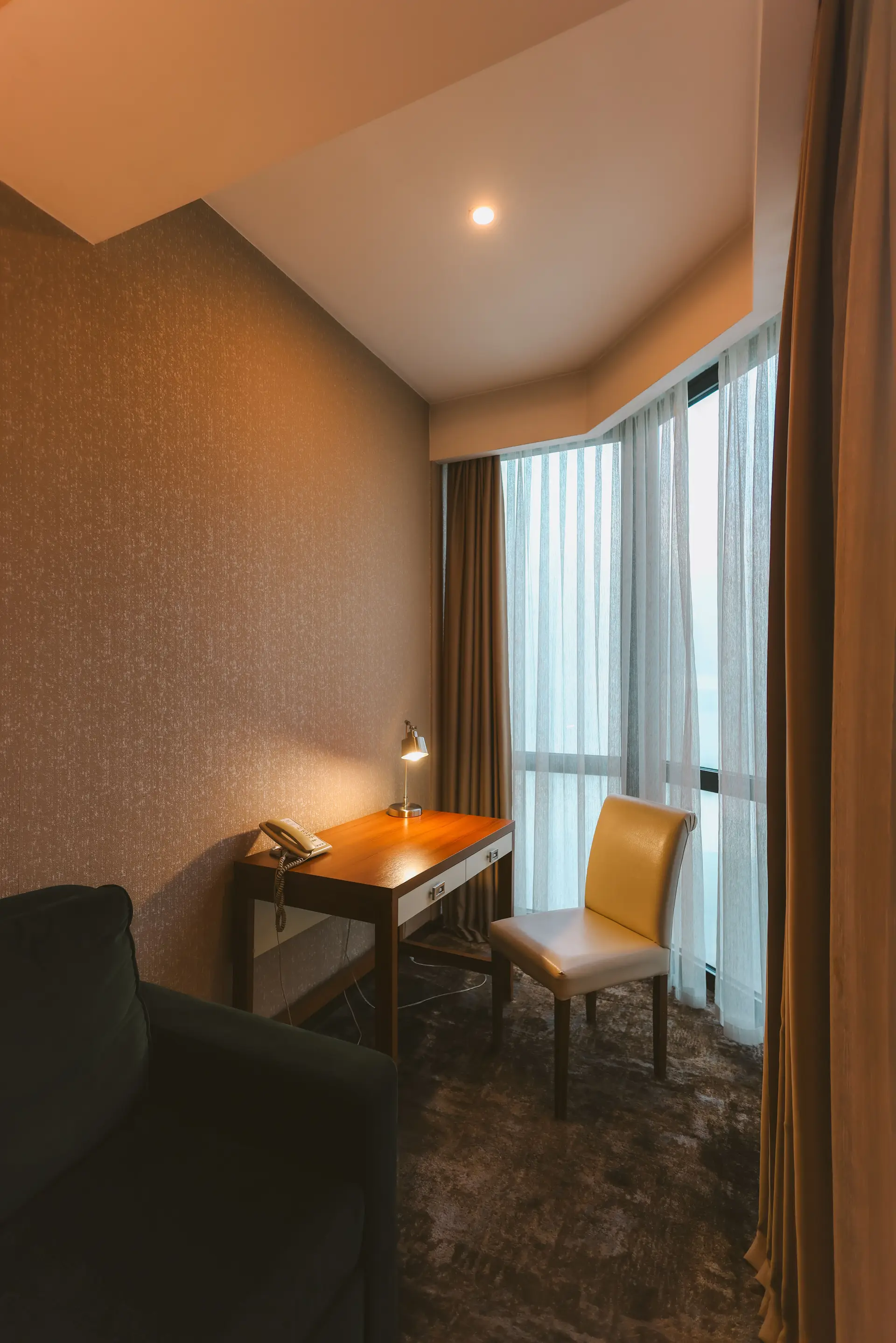In-room workspace