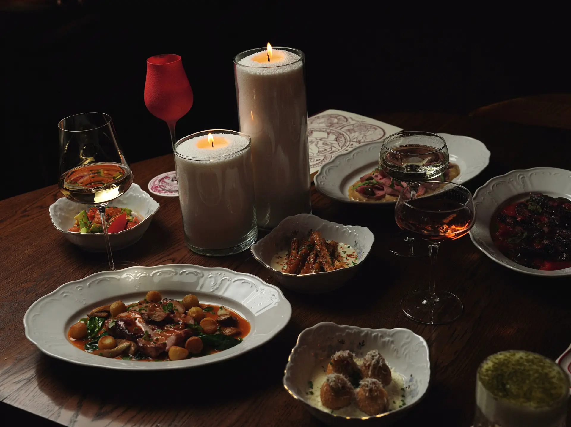 Atmospheric fine dining table at Merquessa Resort House