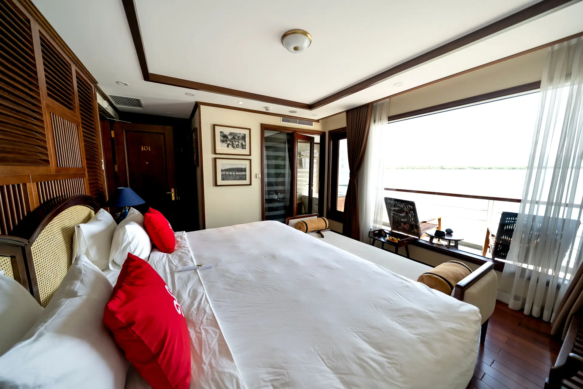 Grand Resort Suite
